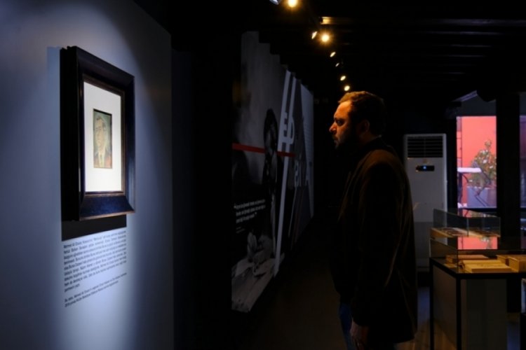 N&acirc;zım Hikmet arşivi Bursa  Edebiyat M&uuml;zesi'nde