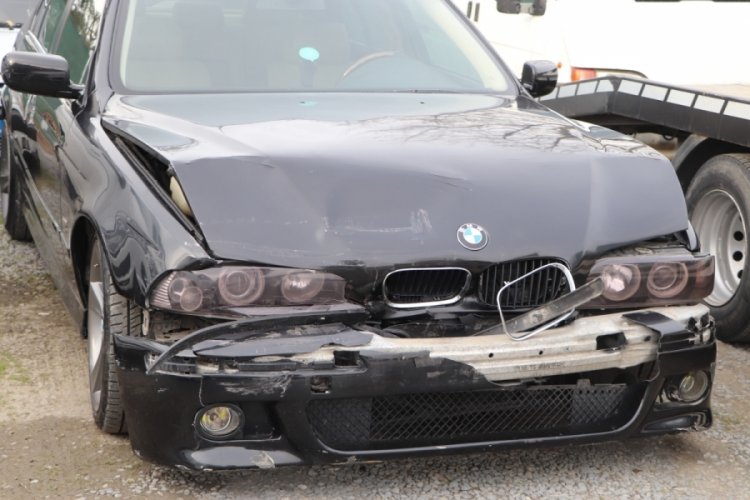 Samsun'da alkoll&uuml; s&uuml;r&uuml;c&uuml; otomobile arkadan &ccedil;arpıp ka&ccedil;tı