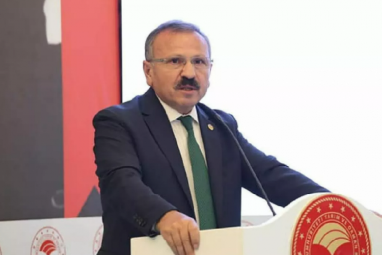 TBMM Anayasa Komisyonu Başkanlığı'na AK Parti Tokat milletvekili Beyazıt se&ccedil;ildi