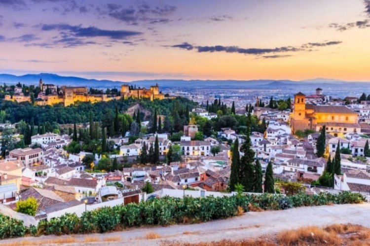 İspanya, uzaktan &ccedil;alışanlara 'dijital g&ouml;&ccedil;ebe' vizesi verecek