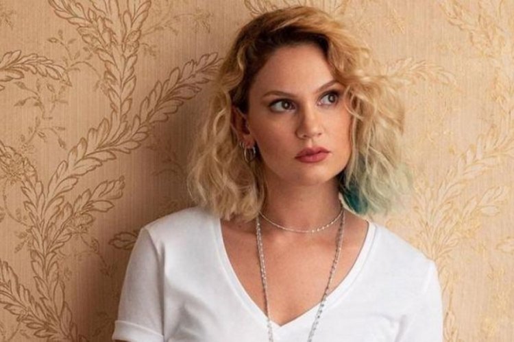 Farah Zeynep Abdullah ile Efe &Ccedil;elik ayrıldı
