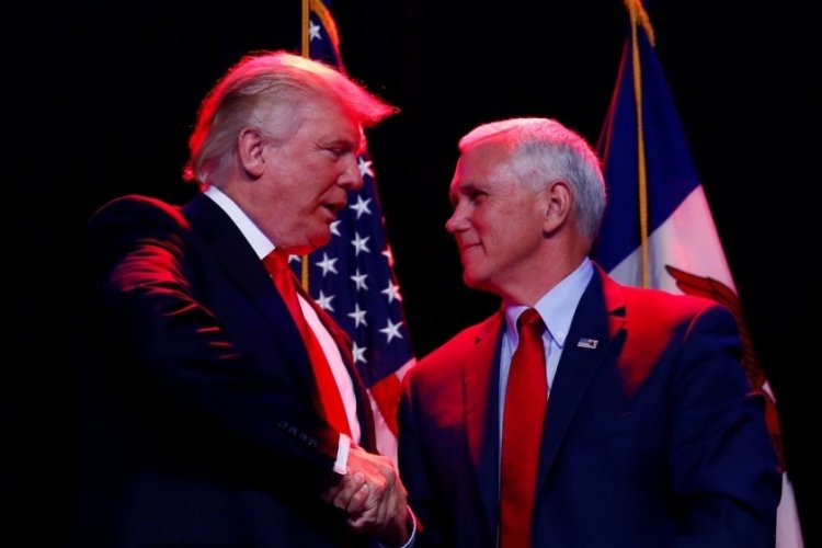 Trump, Mike Pence'i hedef aldı