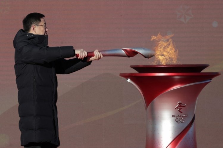 Pekin Kış Olimpiyatları ateşinin yolculuğu başladı