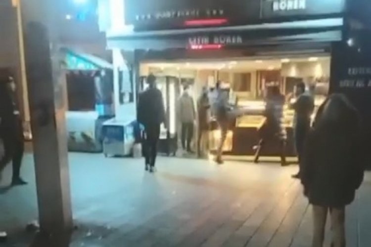 İstanbul'da trans bireyin darbedildiği anlar kamerada