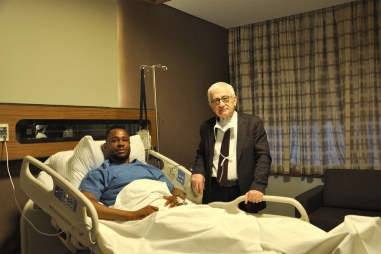 Sivasspor'da Leke James ameliyat oldu
