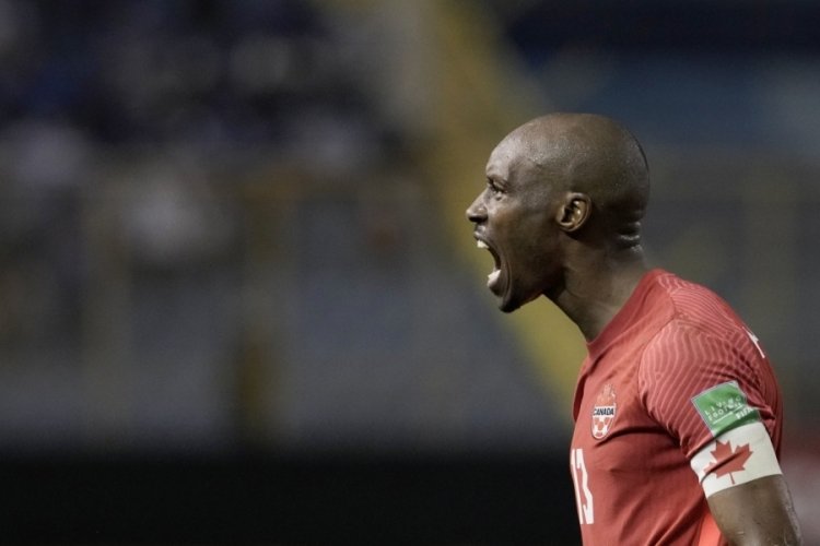 Atiba Hutchinson'dan ilgin&ccedil; gol