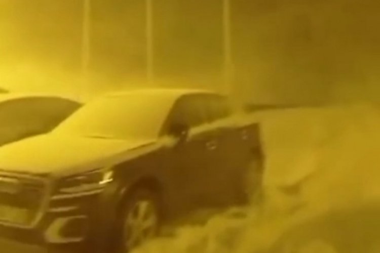 Uludağ'da kar fırtınası etkili oldu!