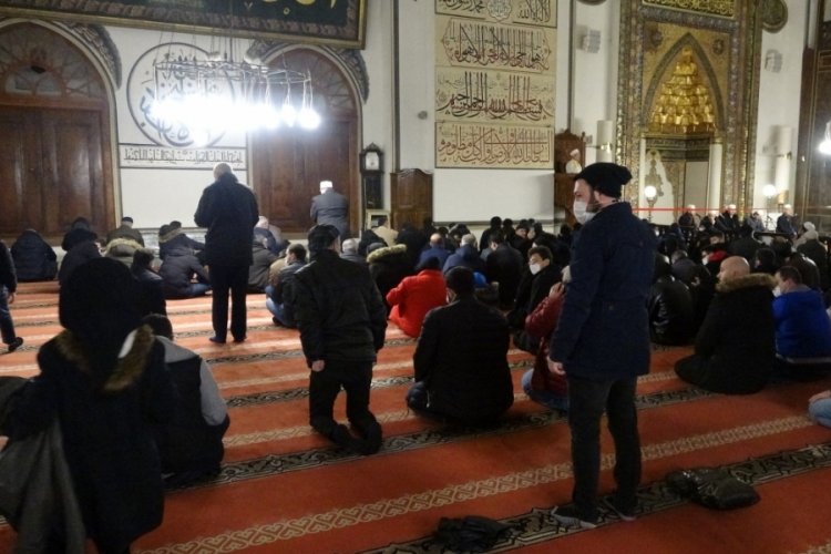 Bursalılar Regaip Kandili'ni Ulu Cami'de idrak etti