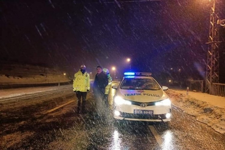 Kayseri-Malatya karayolu ara&ccedil; ulaşımına kapatıldı