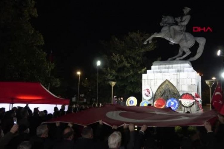 Saldırıya uğrayan Atat&uuml;rk anıtında n&ouml;bet