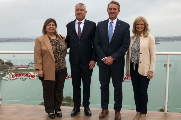 ABD B&uuml;y&uuml;kel&ccedil;isi'ne Adana Kebap ikramı