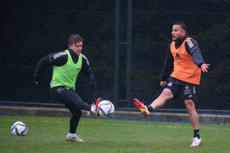 Beşiktaş'ta Antalyaspor ma&ccedil;ı hazırlıkları s&uuml;r&uuml;yor