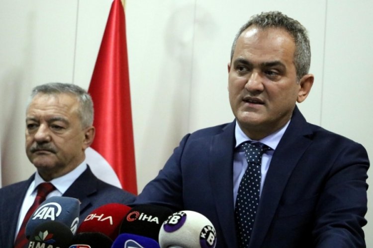 Bakan Mahmut &Ouml;zer: &Ouml;ğretmenlerin 60 yıllık &ouml;zlemi giderildi