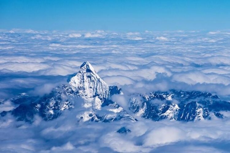 Everest Dağı'ndan korkutucu haber! Oluşması 2000 yıl, erimesi 25 yıl...