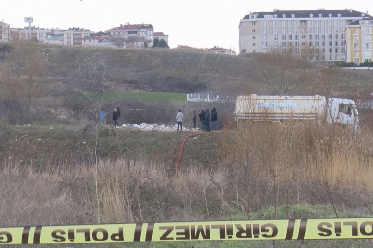 İstanbul B&uuml;y&uuml;k&ccedil;ekmece'de kazı yapılan alanda ceset bulundu