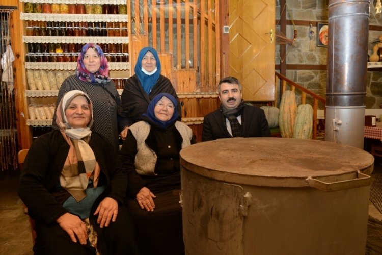 Bursa'da Başkan Yılmaz Yıldırım'ı mahalle mahalle geziyor