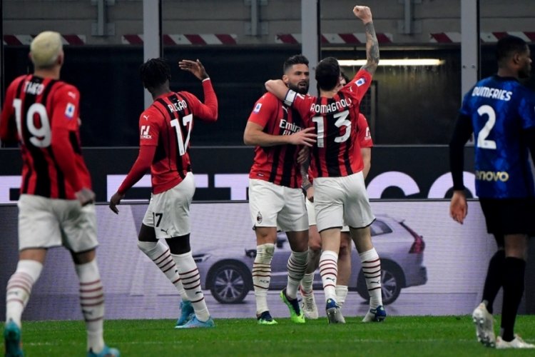 Milano derbisine Olivier Giroud damgası