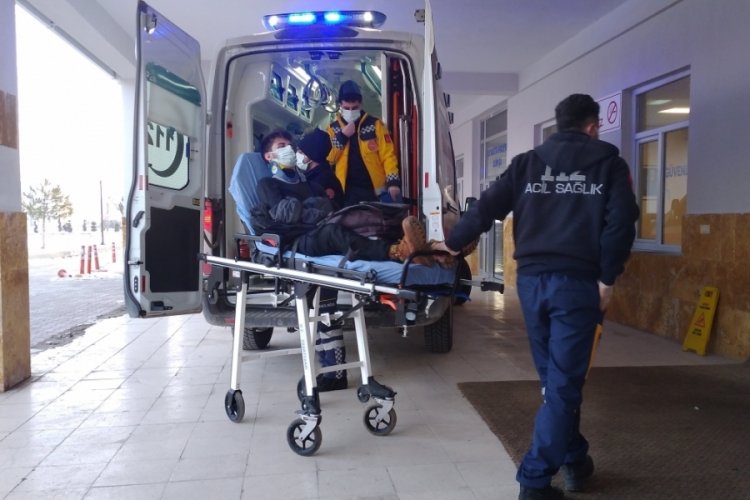 Sivas'ta otob&uuml;s kazası: 11 yaralı