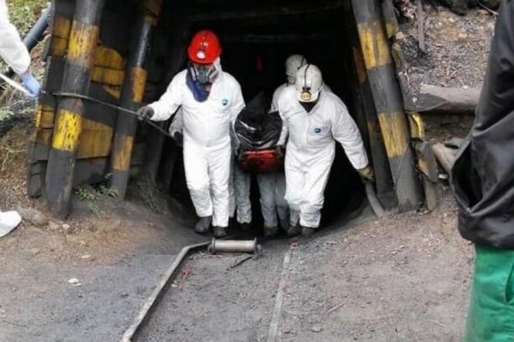 K&ouml;m&uuml;r madeninde patlama: 5 iş&ccedil;i &ouml;ld&uuml;