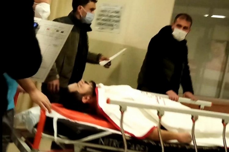 Bursa'da 5. kattan asans&ouml;r boşluğuna d&uuml;şerek ağır yaralandı
