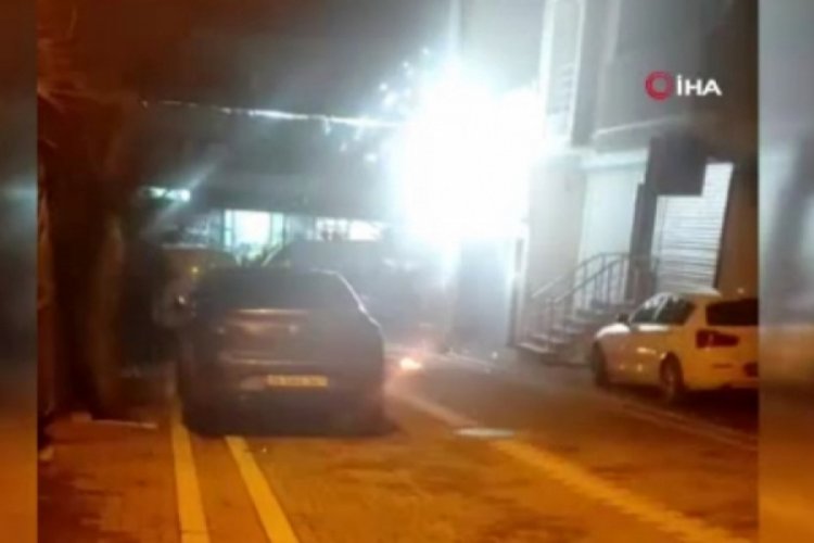 İstanbul'da elektrik direğinde patlama