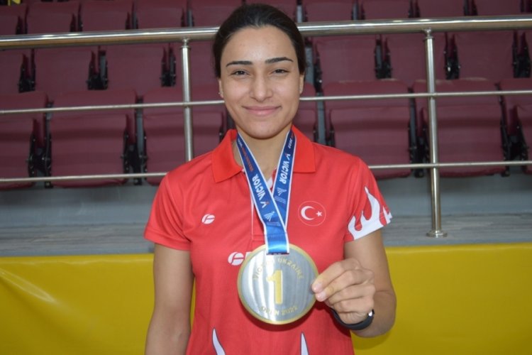 Şampiyon olarak d&ouml;nen Aliye'nin hedefi olimpiyatlar
