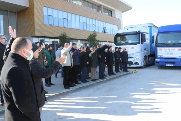 İHH Bursa'dan Afganistan'a 4 tır yardım!