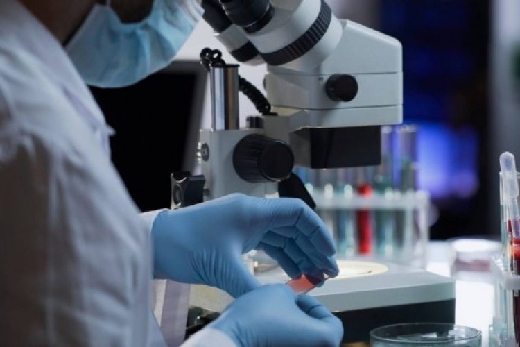 Suudi Arabistan'dan, umre ziyaret&ccedil;ilerine "PCR ve antijen testi" şartı getirildi