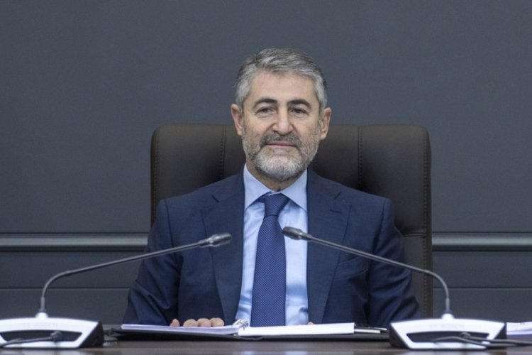 Londra'da yatırımcılarla g&ouml;r&uuml;şen Bakanı Nebati'den a&ccedil;ıklama