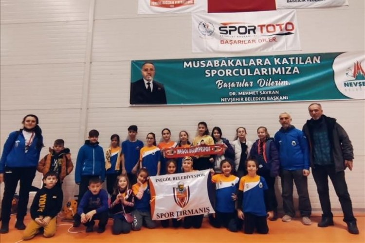 Bursalı k&uuml;&ccedil;&uuml;k dağcılar k&uuml;rs&uuml;leri fethetti