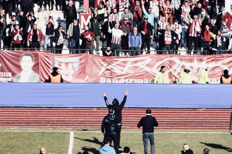 Bandırmaspor'dan "Telefonu a&ccedil; başkan arıyor" kampanyası