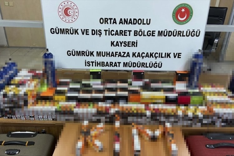 Ka&ccedil;ak sigaralar g&uuml;mr&uuml;ğe takıldı