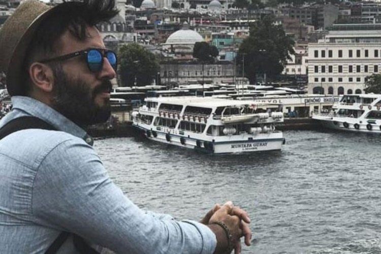 İstanbul'da sınıf &ouml;ğretmeni evinde &ouml;l&uuml; bulundu!