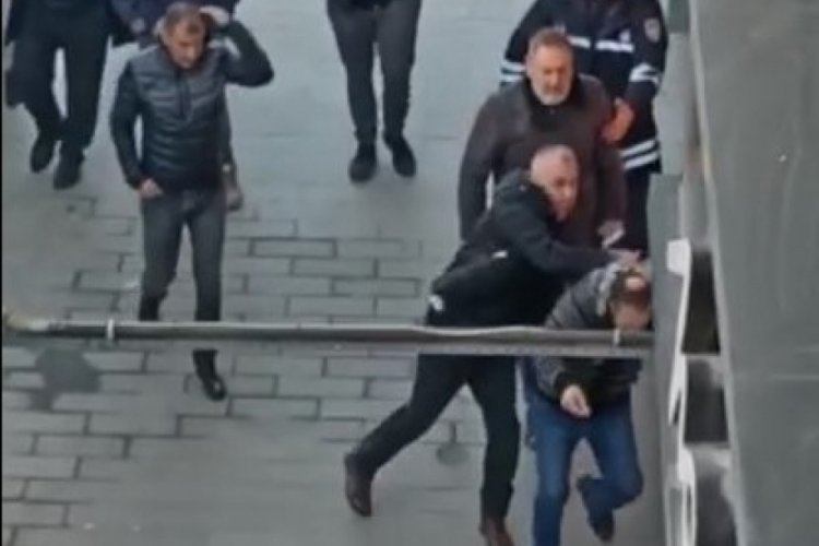 Kocaeli'de cadde ortasında tekme tokat darp edildi