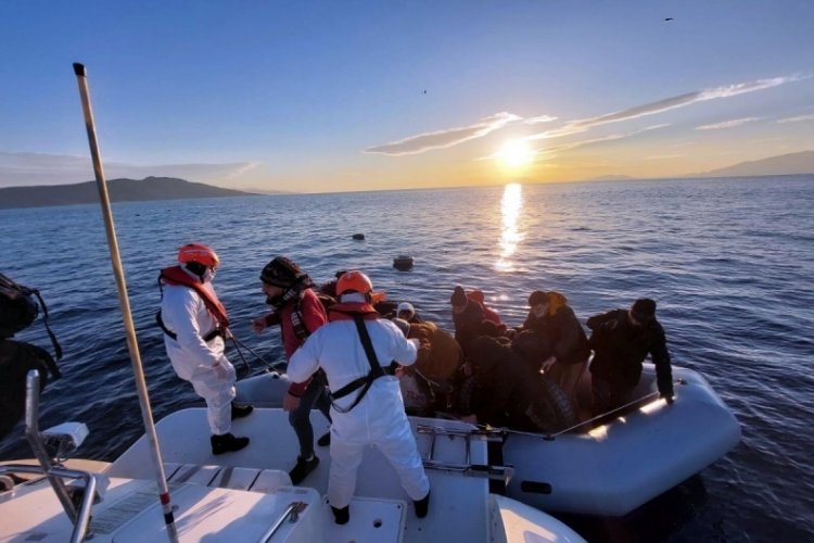 Muğla Bodrum'da 19 ka&ccedil;ak g&ouml;&ccedil;men kurtarıldı