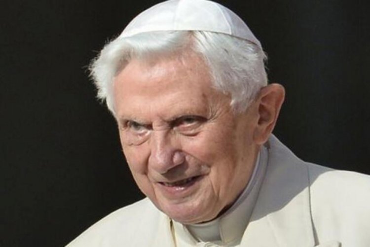 Papa 16. Benedict: Af diliyorum!
