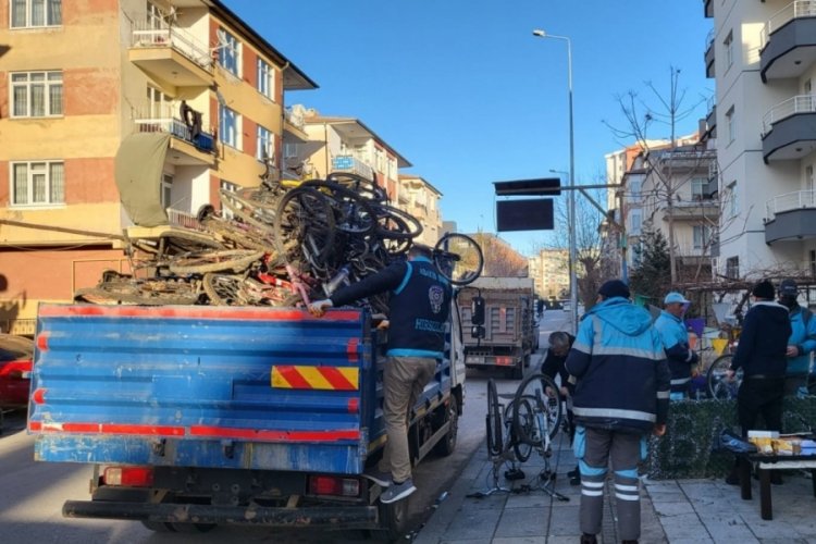 Kayseri'de hırsızlık operasyonu: 20 kamyonet &ccedil;alıntı malzeme ele ge&ccedil;irildi