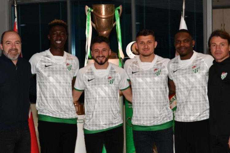 Bursaspor, transfer d&ouml;nemini 4 transfer ile kapadı