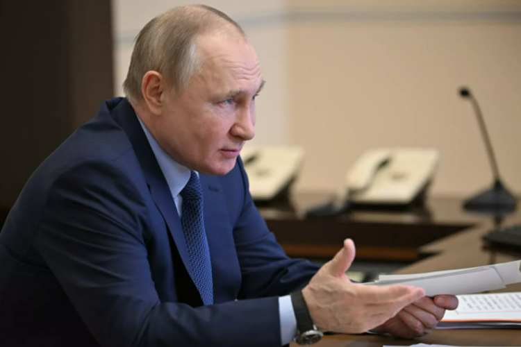 Putin: Hidrokarbondan vazge&ccedil;mek i&ccedil;in hen&uuml;z erken