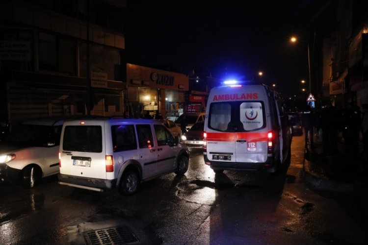 Sokak ortasında tartıştığı şahsı silahla vurdu, ka&ccedil;maya &ccedil;alışırken yakalandı