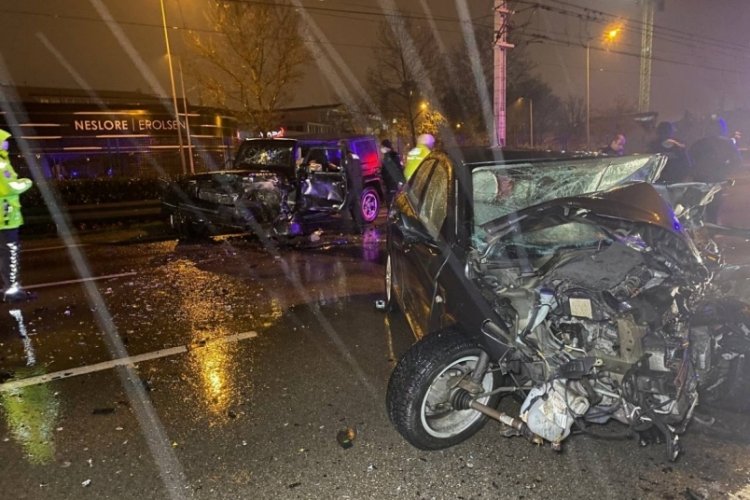 Bursa'da zincirleme kaza: 1 kişi &ouml;ld&uuml;