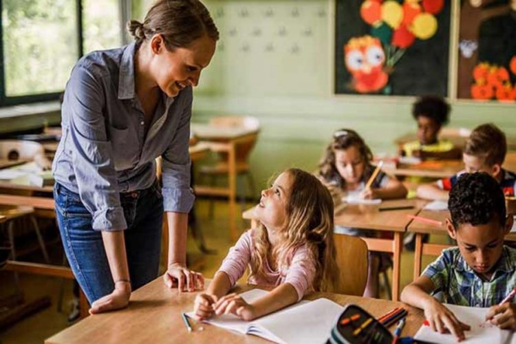 &Ouml;ğretmenler dikkat! Artık m&uuml;lakat yok zorunlu eğitim var