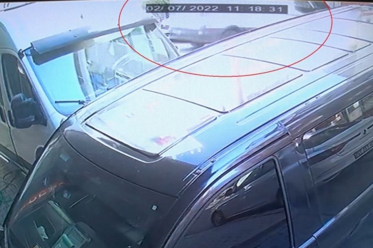 İstanbul'da minib&uuml;s&uuml;n altında kalan kişi &ouml;ld&uuml;