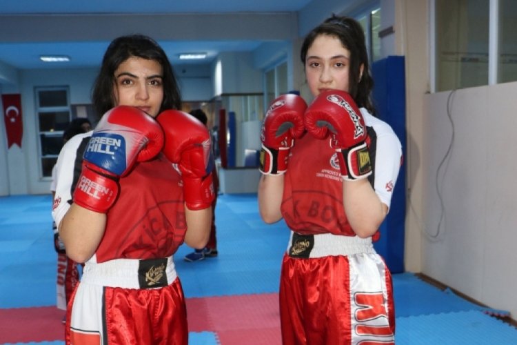 Şiddetten korumak i&ccedil;in başladılar, şampiyon oldular