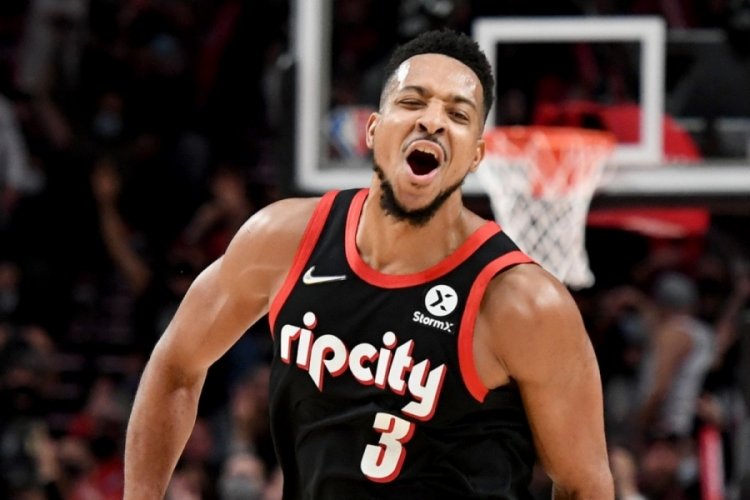 CJ McCollum, New Orleans Pelicans'a takas edildi