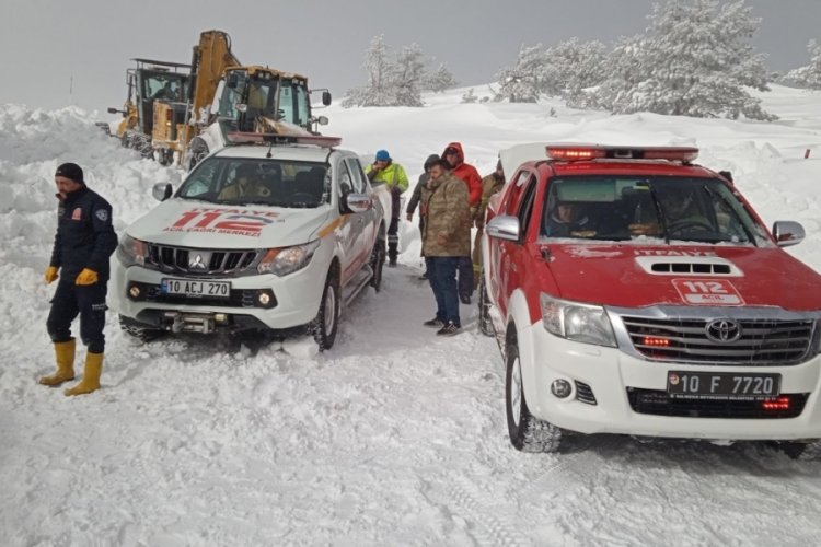 Kazdağları'nda mahsur kalanlara 19 saat sonra ulaşıldı!