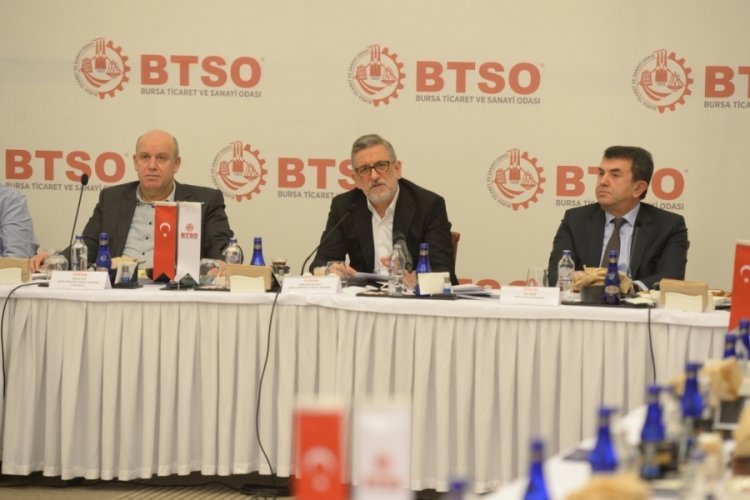 İbrahim Burkay: &Ouml;nceliğimiz enerji arzı g&uuml;venliğinin sağlanması