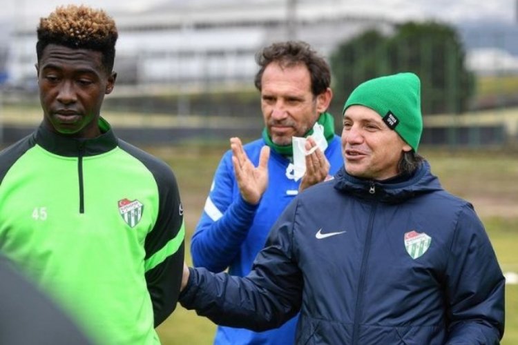 Bursaspor'da y&uuml;zler g&uuml;l&uuml;yor!