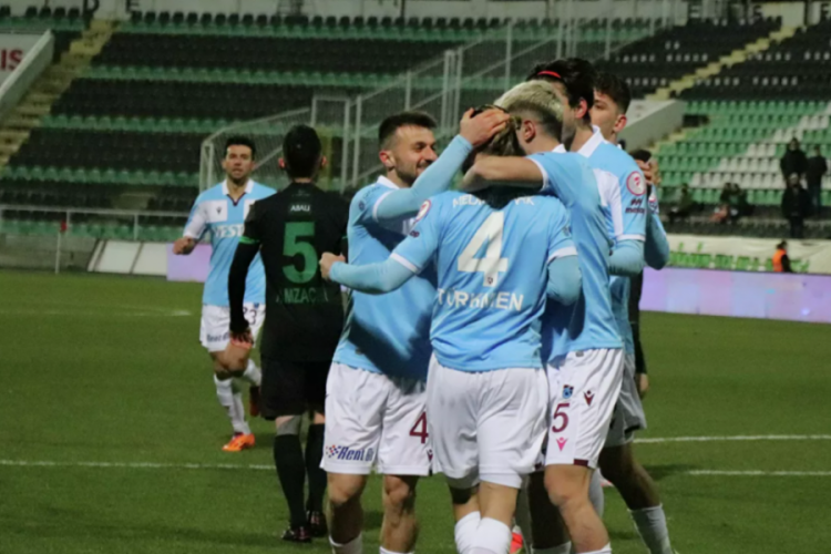 Trabzonspor Ziraat T&uuml;rkiye Kupası'nda &ccedil;eyrek finale y&uuml;kseldi