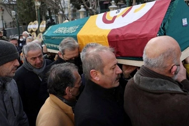MHP'li Saffet Sancaklı'yı tabut taşırken soydular